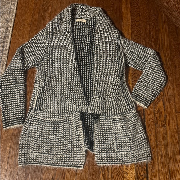 Elan Black and White Textured Cardigan, Size Large, EUC - Picture 1 of 5